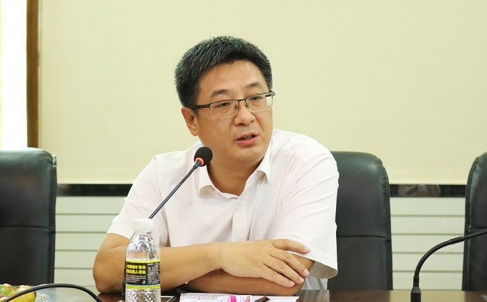 谈球吧体育手机版图片