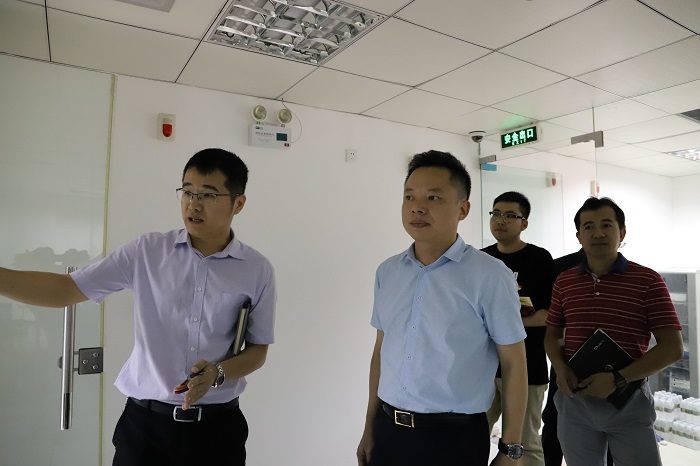 谈球吧体育手机版图片