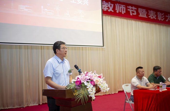谈球吧体育指定入口图片