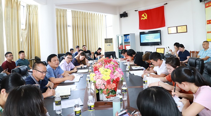 谈球吧体育客户端图片