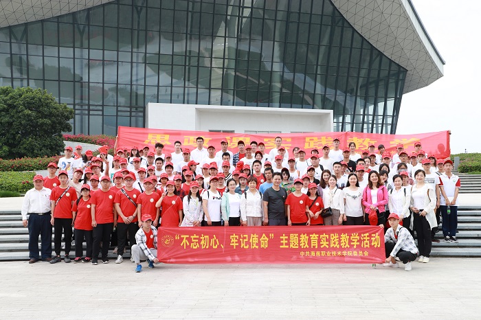 谈球吧体育直播图片