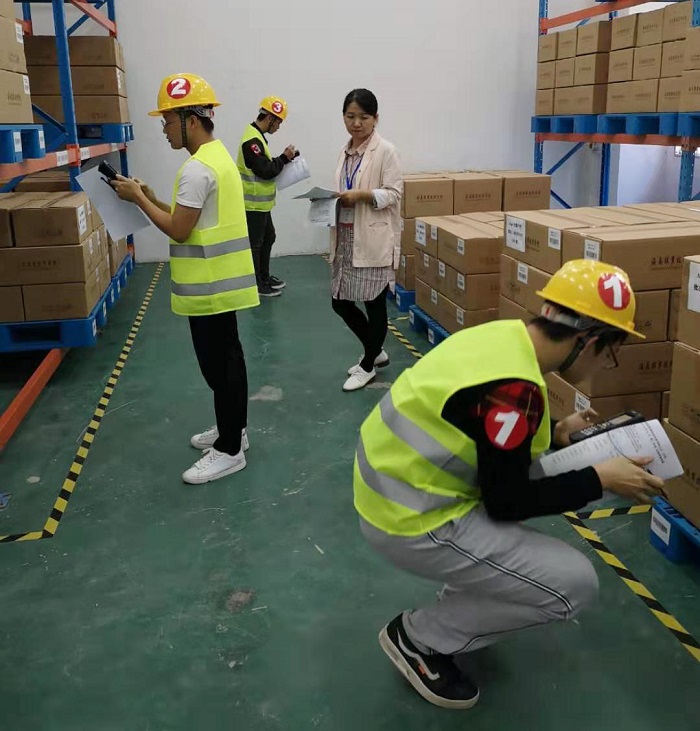 谈球吧体育超级联赛图片