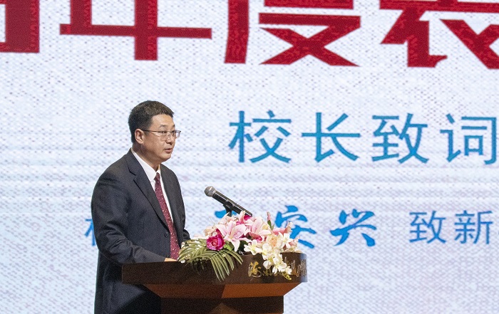 谈球吧体育体育频道图片