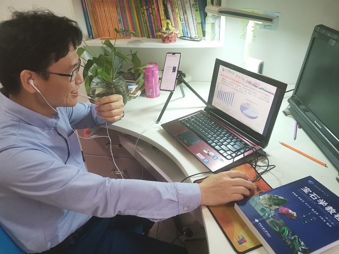 谈球吧体育官方指定端图片