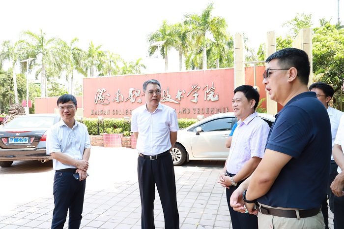 谈球吧体育备用网址图片