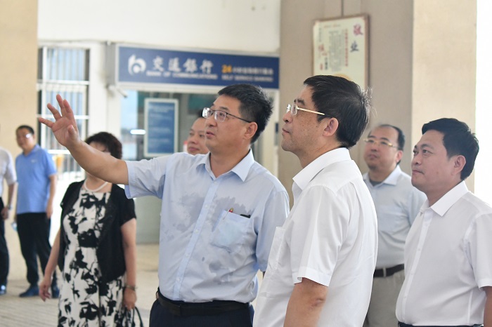 谈球吧体育手机版图片