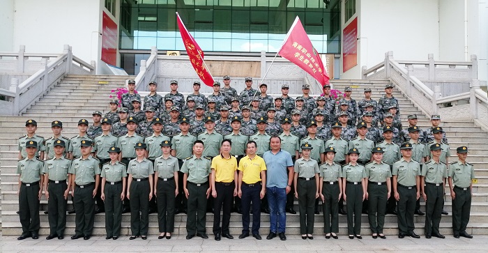 谈球吧体育手机版图片