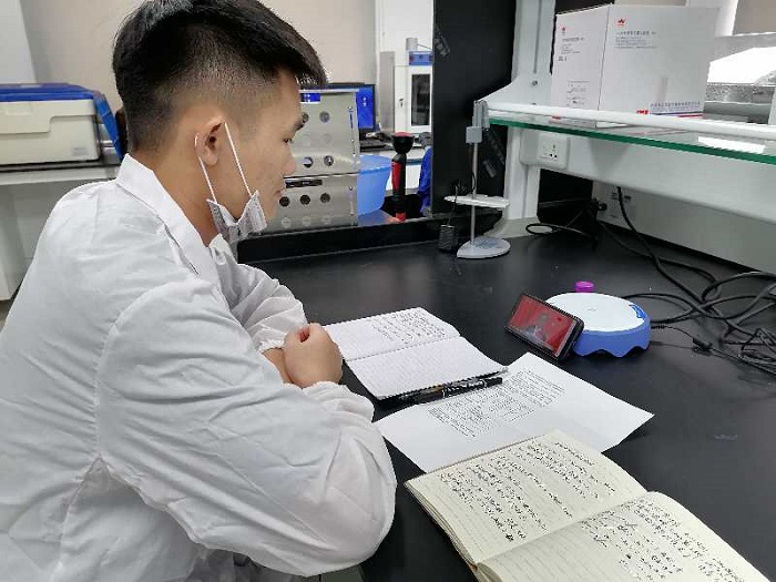 谈球吧体育指定入口图片