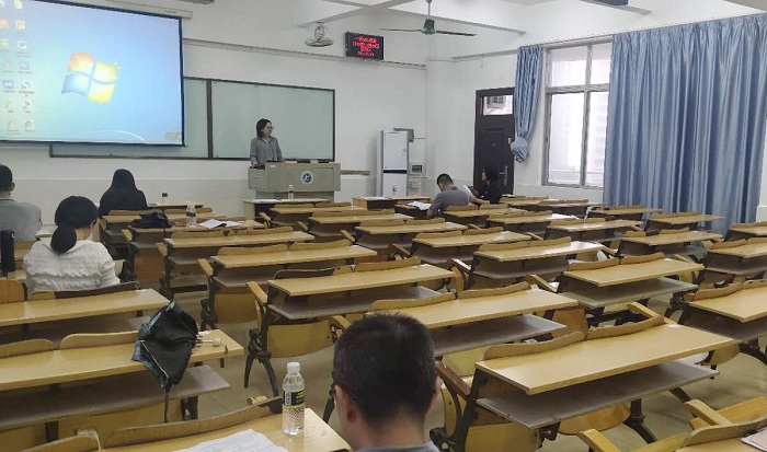 谈球吧体育直播图片