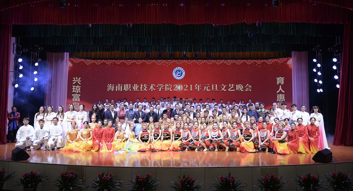 谈球吧体育手机版图片
