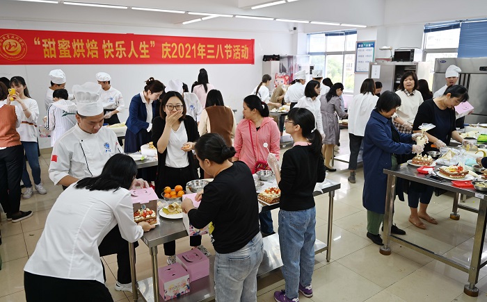 谈球吧体育指定入口图片