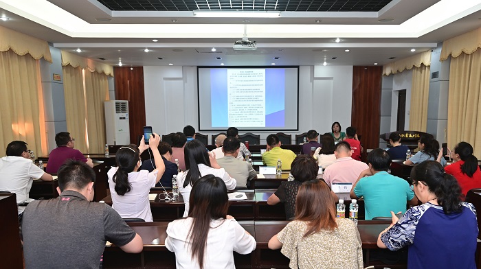 谈球吧体育备用网址图片