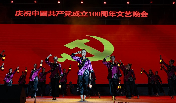谈球吧体育手机版图片