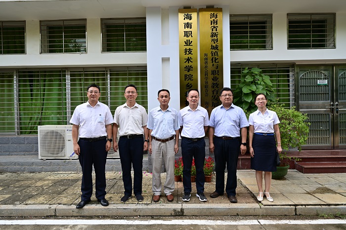 谈球吧体育指定入口图片