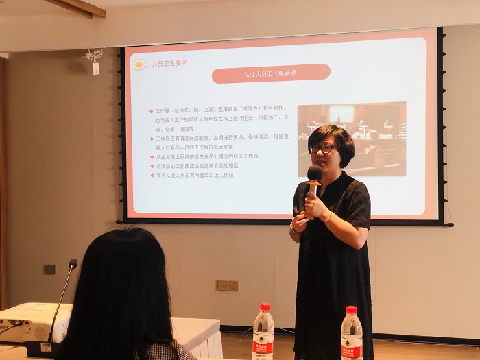 谈球吧体育APP下载图片