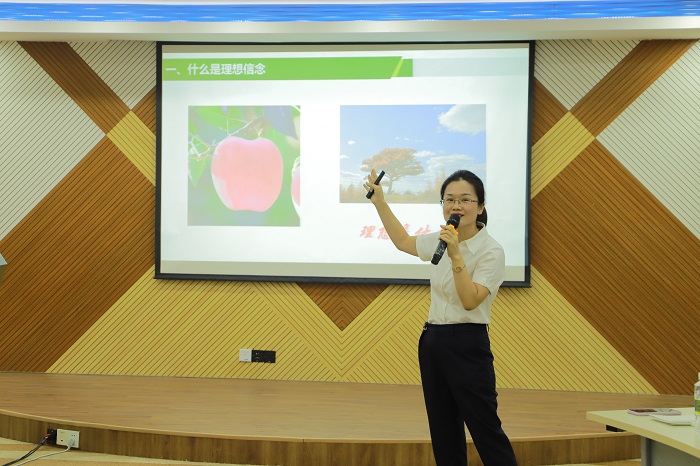 谈球吧体育备用网址图片
