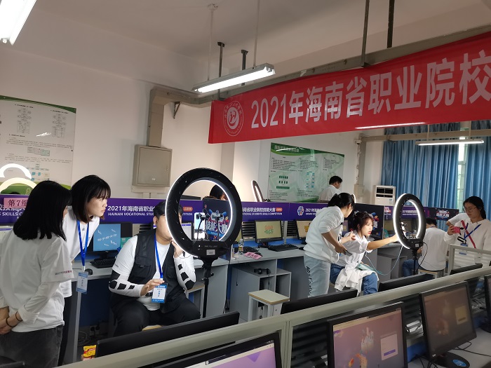 谈球吧体育手机版图片