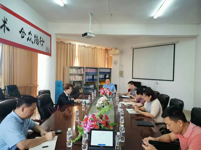 谈球吧体育直播图片