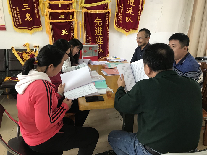 谈球吧体育APP下载图片