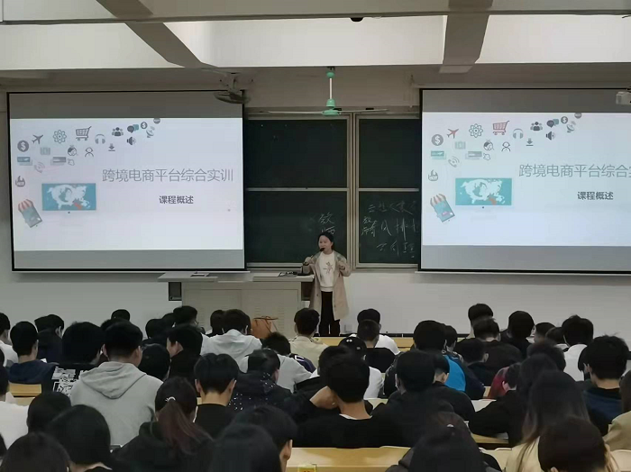 谈球吧体育直播图片