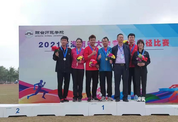 谈球吧体育手机版图片