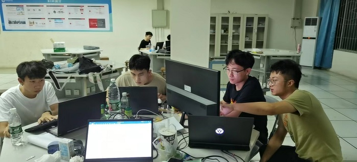 谈球吧体育手机版图片