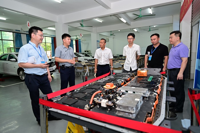 谈球吧体育体育频道图片