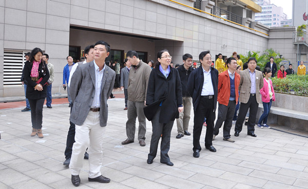 谈球吧体育手机版图片