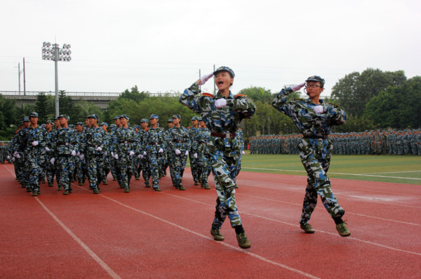 谈球吧体育平台图片