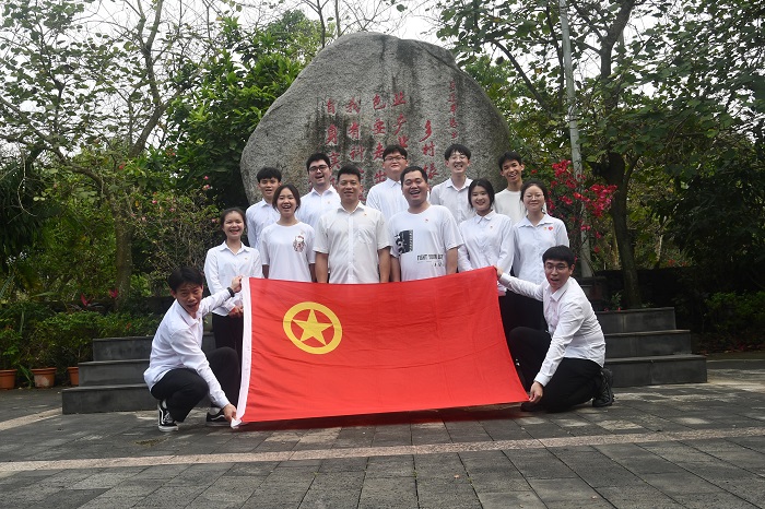 谈球吧体育超级联赛图片
