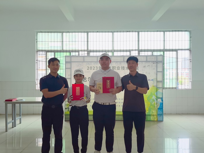 谈球吧体育手机版图片