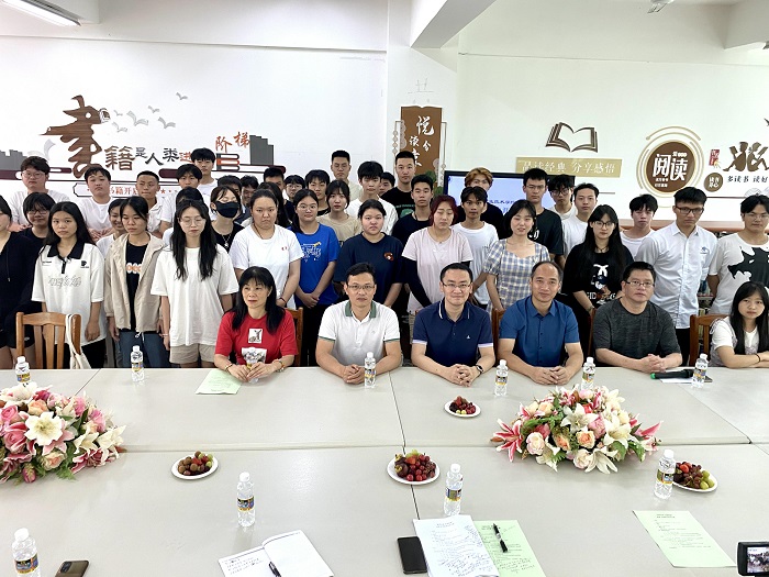 谈球吧体育超级联赛图片