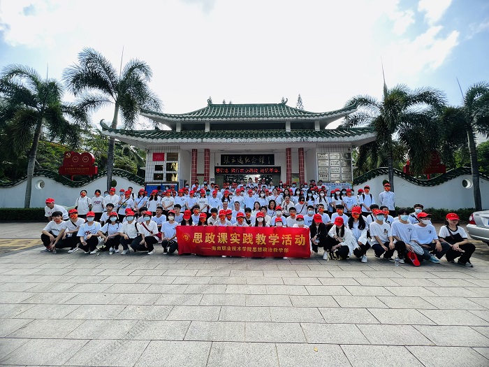 谈球吧体育手机版图片