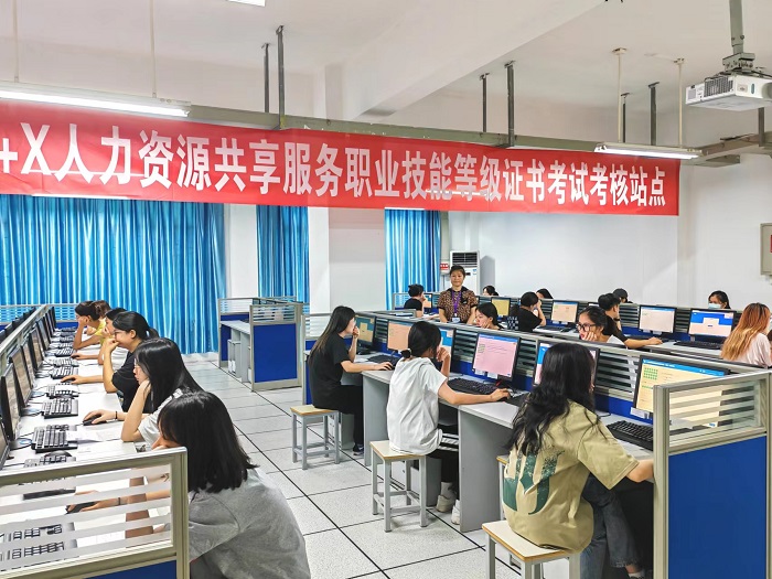 谈球吧体育官方指定端图片