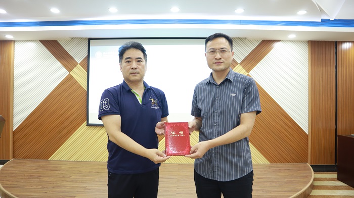 谈球吧体育欧冠直播图片