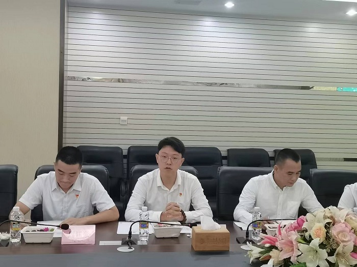 谈球吧体育安全通道图片
