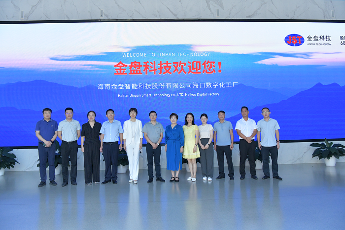 谈球吧体育APP下载图片