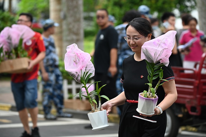 谈球吧体育欧冠直播图片
