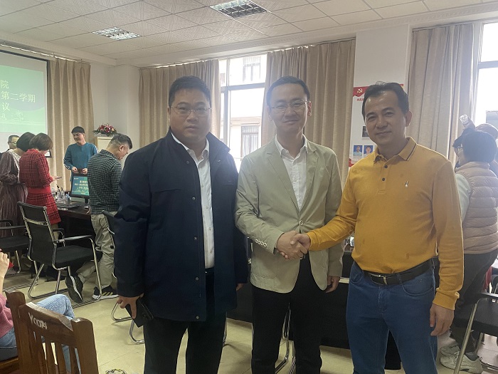 谈球吧体育客户端图片