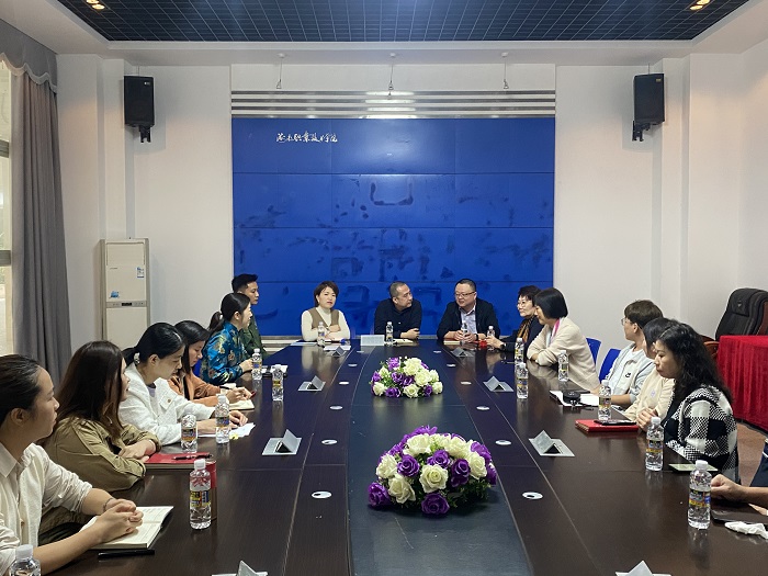 谈球吧体育指定入口图片