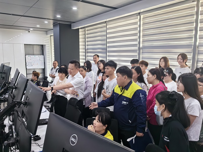 谈球吧体育手机版图片