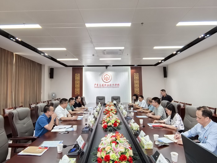 谈球吧体育备用网址图片