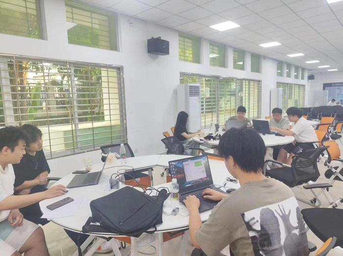 谈球吧体育平台图片