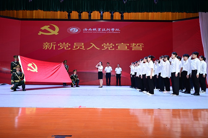 谈球吧体育手机版图片