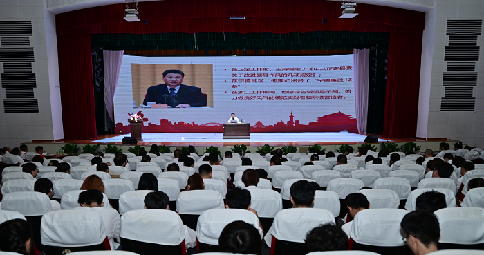 谈球吧体育指定入口图片