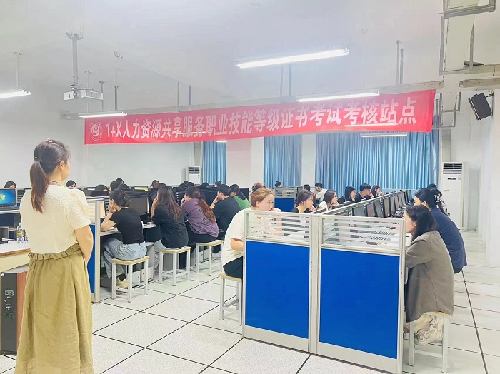 谈球吧体育指定入口图片