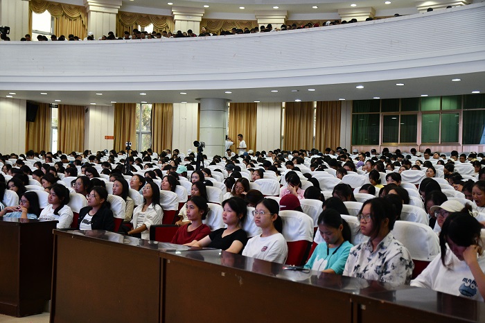 谈球吧体育指定入口图片