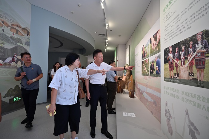 谈球吧体育超级联赛图片