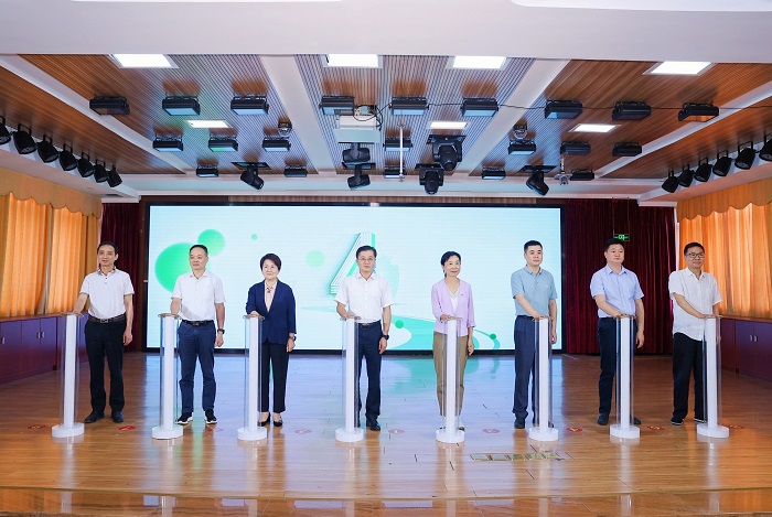 谈球吧体育直播图片