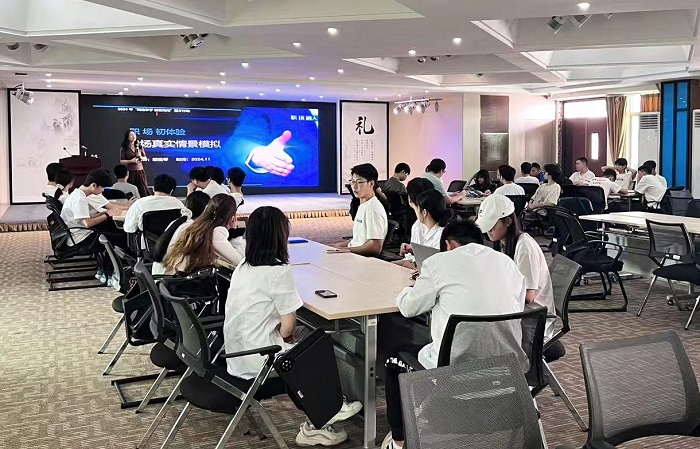 谈球吧体育备用网址图片